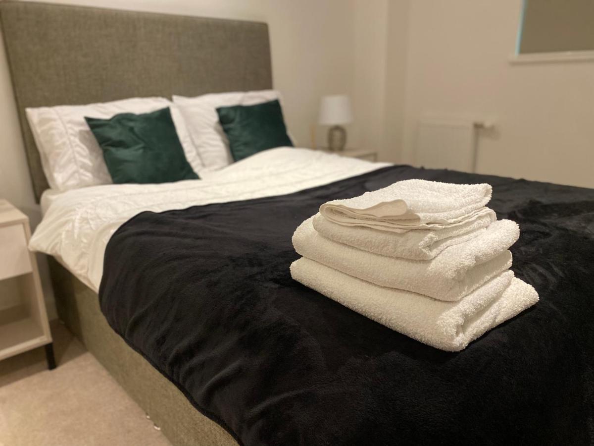 Triple T Homes Cosy 2 Bedroom Apartment With Balcony Ilford Eksteriør bilde